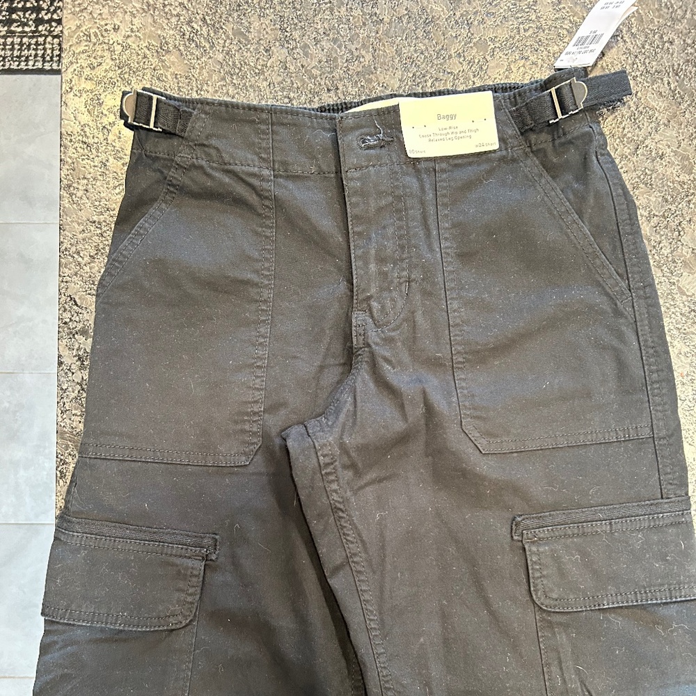 Hollister low-rise baggy cargo pants